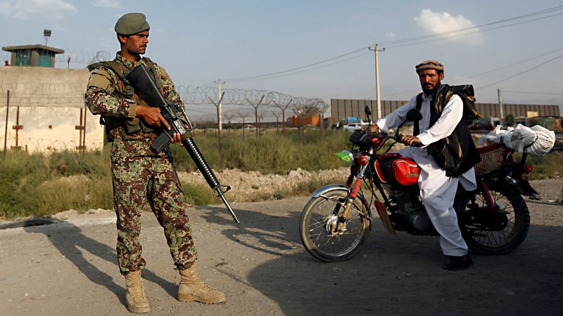Afganistán celebra el aumento de tropas anunciado por Trump mientras los talibanes redoblan sus amenazas