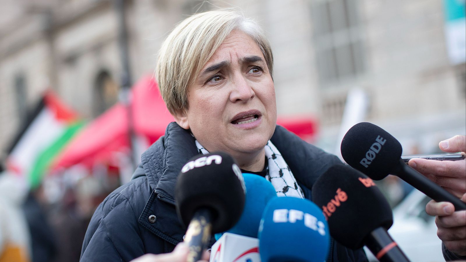 Colau acusa a ERC y PSC de tener planeado el adelanto electoral - La hora de La 1 | Ver