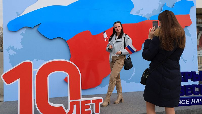 Rusia celebra diez años de la anexión unilateral de Crimea en medio de la guerra y tras la victoria electoral de Putin