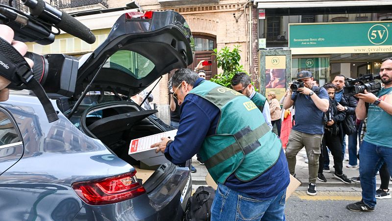 La Guardia Civil registra la Federación, la casa de Luis Rubiales y detiene a varias personas
