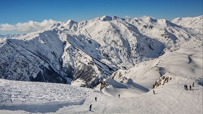 ¿Te vas a esquiar en Semana Santa? Descubre los tipos de nieve y la mejor para deslizarse en pistas