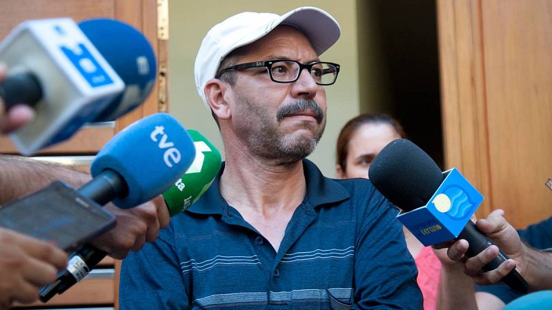 El padre de Mohamed Aalla dice que su hijo "no ha hecho nada" y sólo dejó el coche al hermano, miembro de la célula