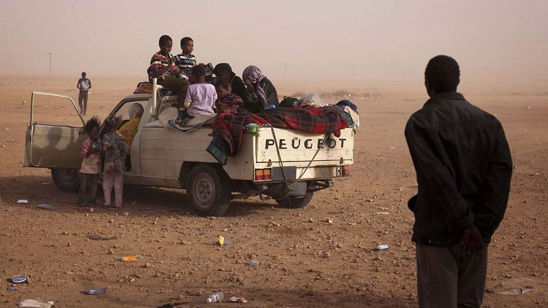 Al menos 65 cadáveres de personas migrantes hallados en una fosa común en el suroeste de Libia, según la OIM