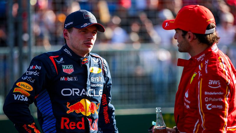 Sainz brilla en su regreso y solo es superado por Verstappen, que saldrá primero en el GP de Australia