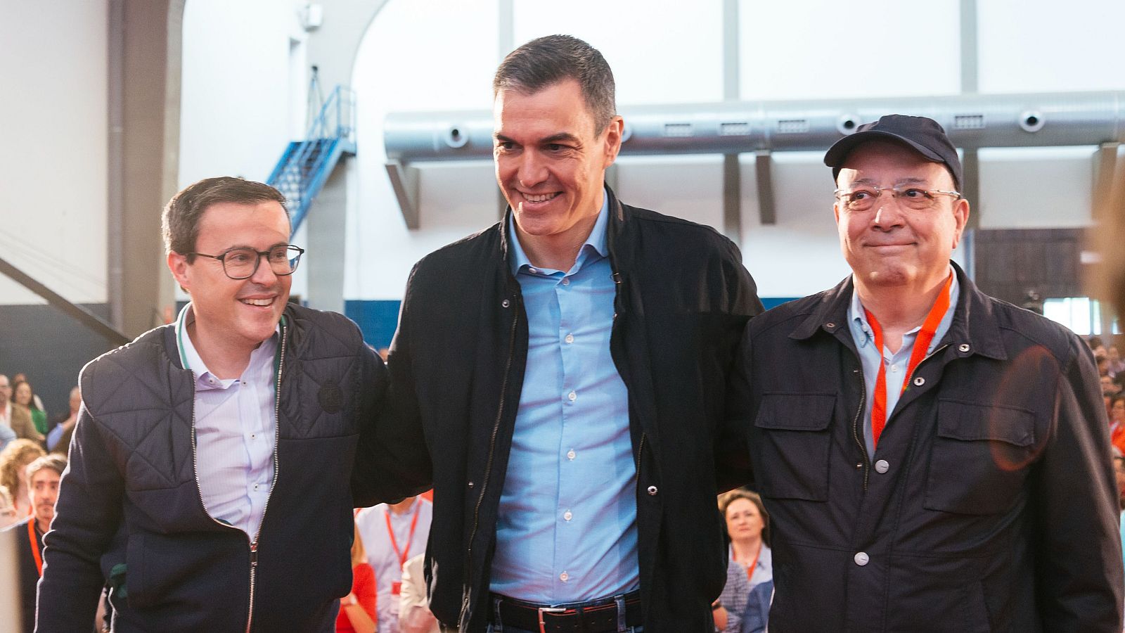 Sánchez pide "templanza" ante los "ataques" de la derecha | Ver