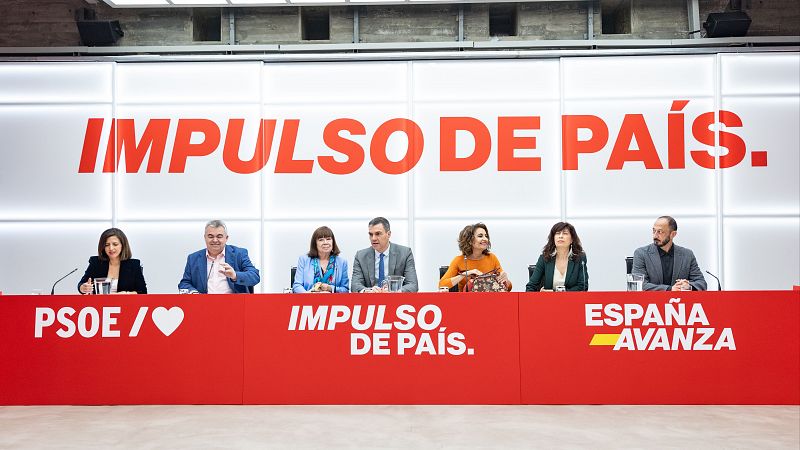 El PSOE niega que esté negociando un referéndum en Cataluña: "Esas fórmulas divisivas pertenecen al pasado"