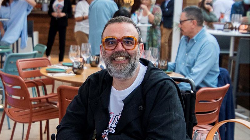 Bob Pop: "Los vínculos deberíamos ser capaces de establecerlos sin que mediara el alcohol"