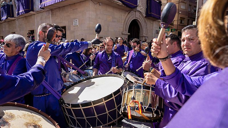 La rompida de la Hora de Calanda, los Salzillos de Murcia y otras procesiones del Viernes Santo