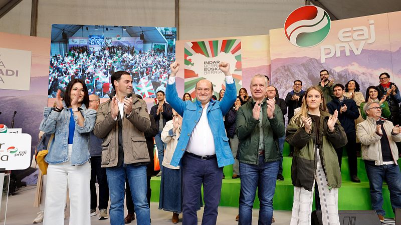 Los partidos nacionalistas vascos celebran por separado un Aberri Eguna marcado por el clima electoral