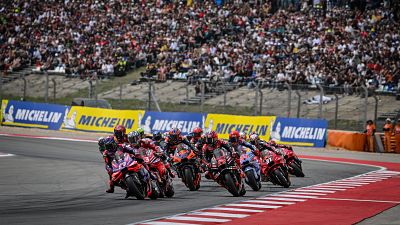 Liberty Media compra Dorna y pone bajo el mismo 'paraguas' la F1 y MotoGP