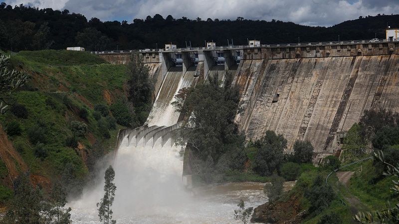 Andalucía no necesitará traer agua en barco este verano por la sequía gracias a las lluvias de Semana Santa