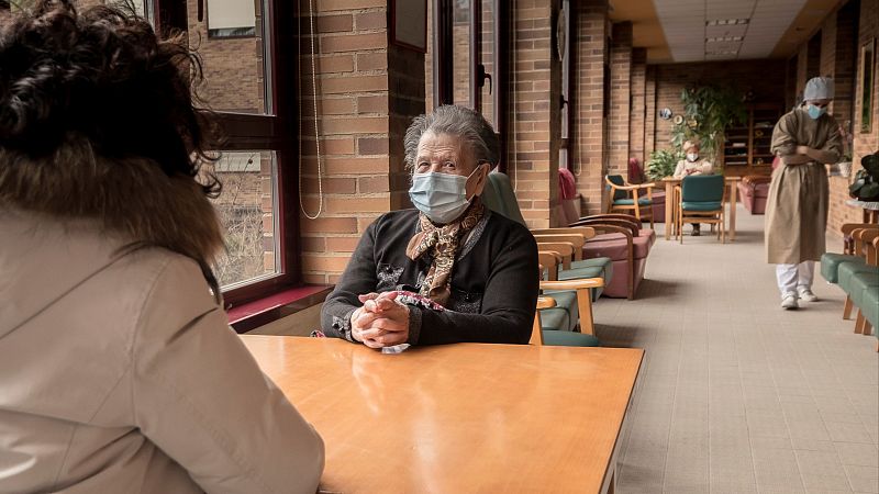 La Comunidad de Madrid reclama el coste de la residencia a familiares de muertos en pandemia: "Es de película de terror"