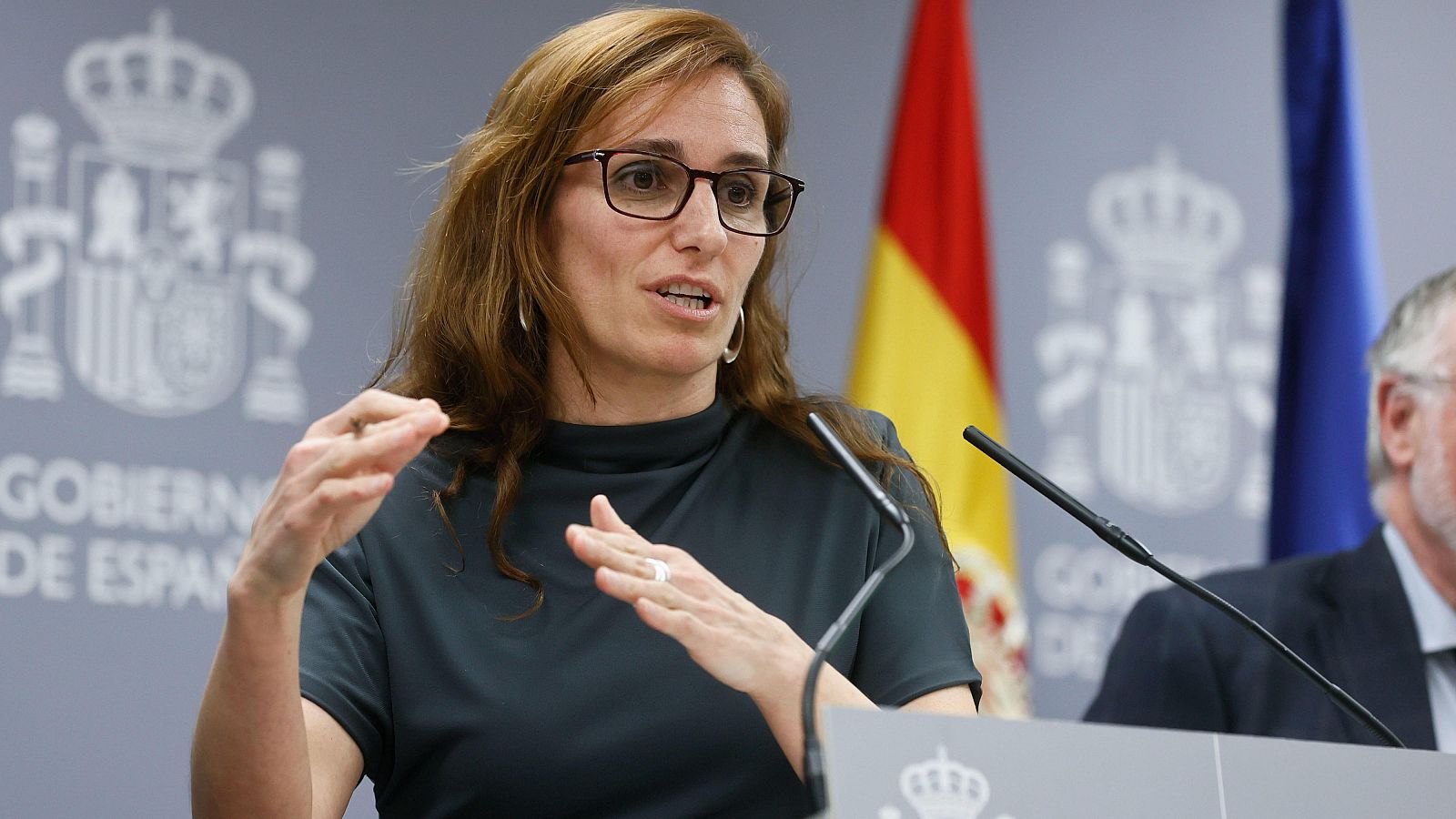 Mónica García, sobre la reclamación a familiares de mayores muertos en pandemia: "No cabe más miseria moral" - La hora de La 1 | Ver