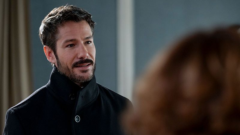 '4 estrellas' | Andrés ha vuelto… ¡convertido en sacerdote!