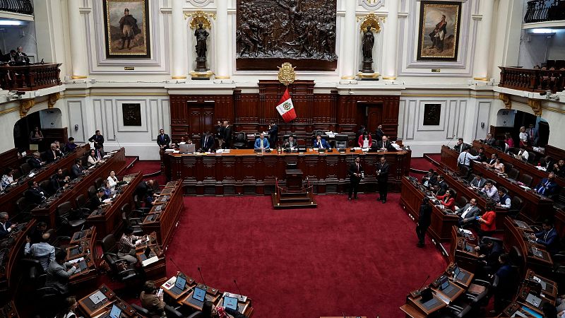El Congreso de Perú rechaza debatir una moción de censura contra Boluarte por el 'caso Rolex'