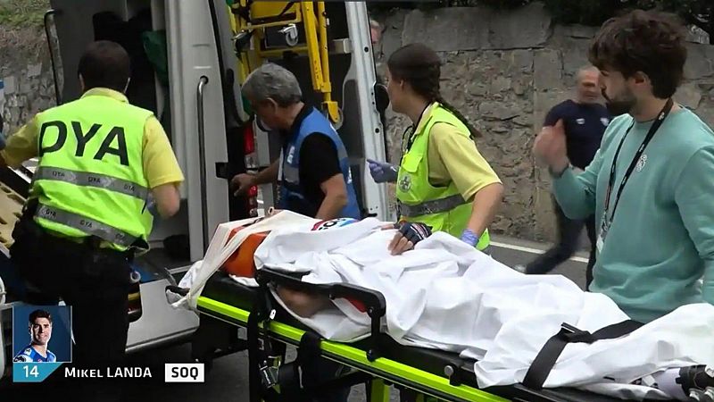 Mikel Landa abandona la Itzulia en ambulancia tras una caída