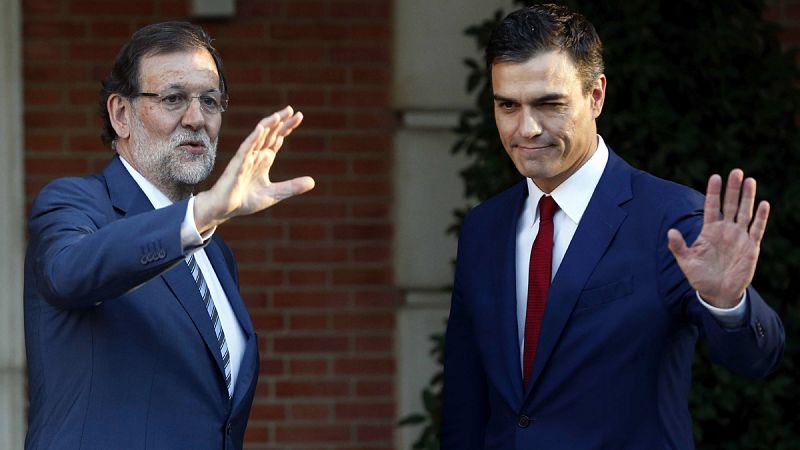 Rajoy y Sánchez pactan trabajar en una posición conjunta contra el "desafío" de la ley de transitoriedad