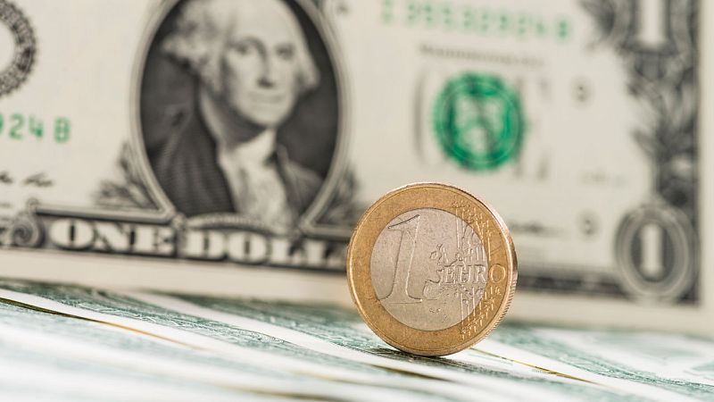 El euro toca máximos desde hace dos años y medio a 1,1950 dólares