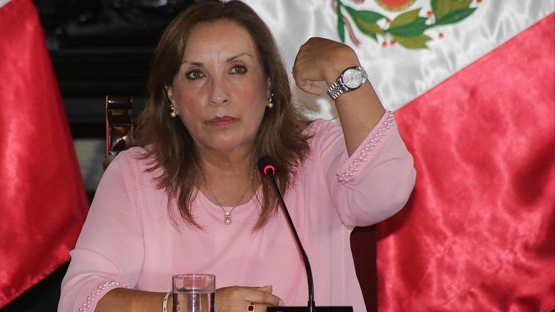 La Fiscalía de Perú confisca tres relojes Rolex supuestamente prestados a Boluarte