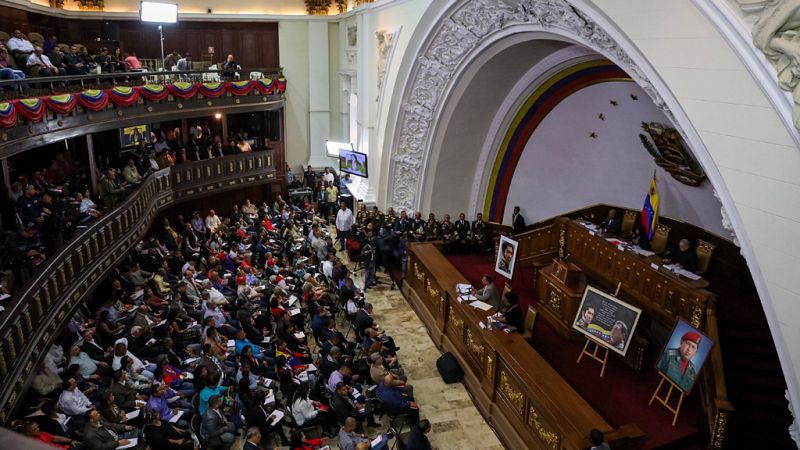 La Asamblea Constituyente venezolana inicia un "juicio histLa Asamblea Constituyente venezolana inicia un "juicio histórico" a la oposición "por traición"