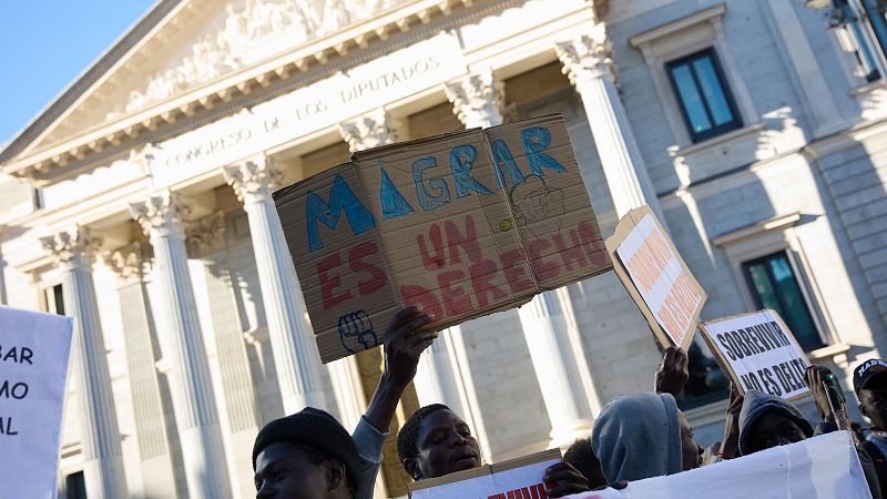 Del aumento de cotizaciones al impacto laboral: qué efectos puede tener una regularización de inmigrantes