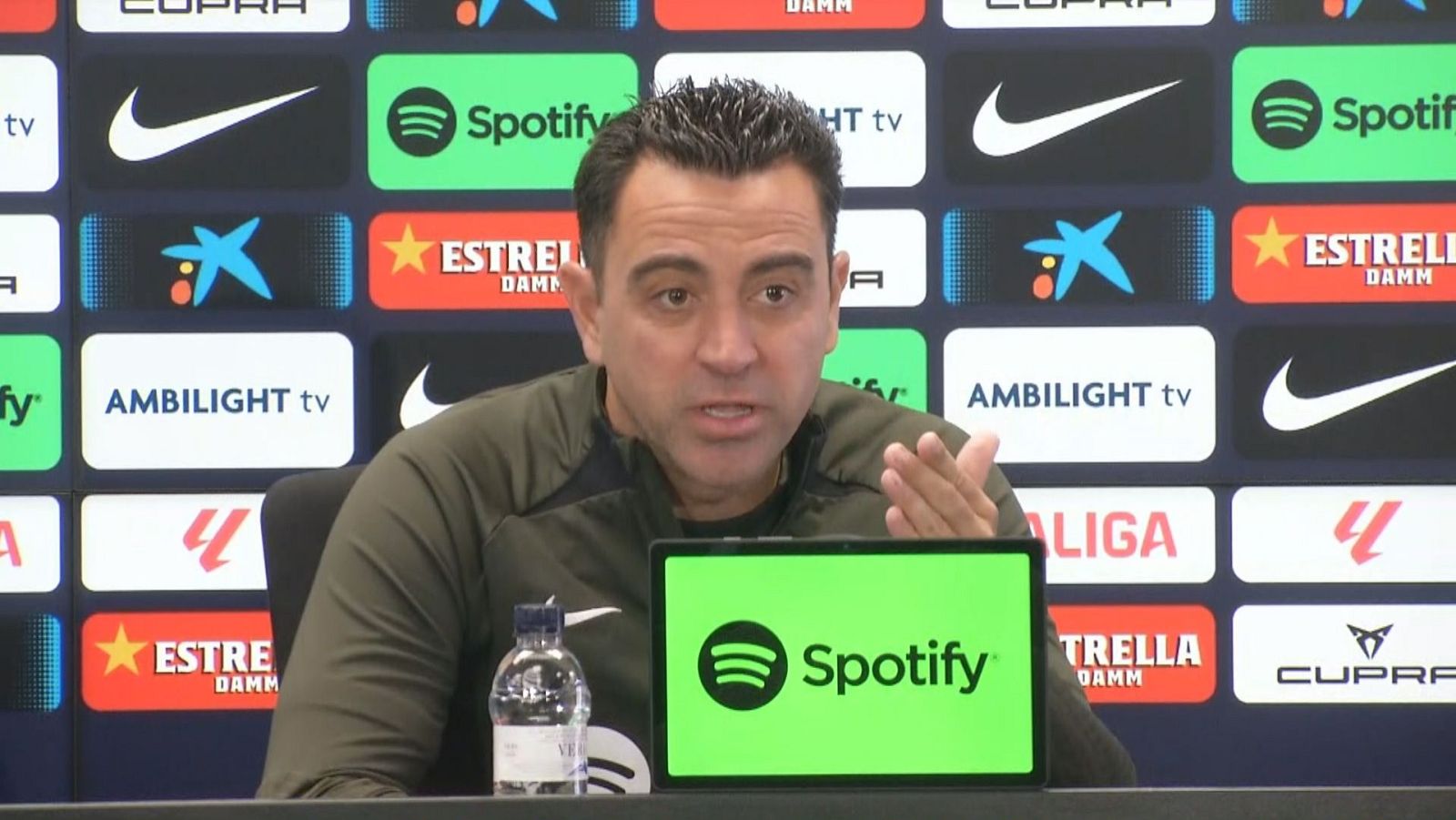Xavi: "¿Veis? Ahora haceis suposiciones positivas" - Fútbol | Ver