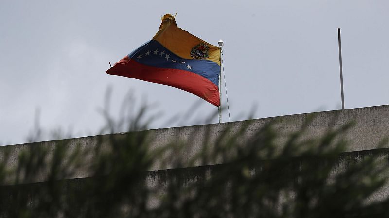 Maduro anuncia el cierre de la Embajada y de los consulados de Venezuela en Ecuador