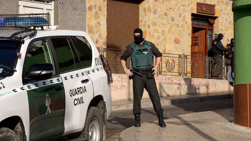 El juez envía a prisión a dos detenidos por amenazas de muerte en una operación antiyihadista en Melilla