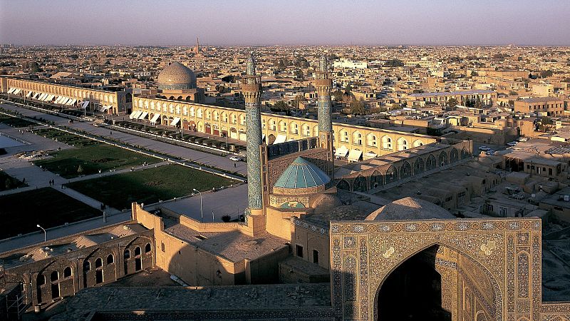 Así es Isfahán, el enclave turístico y sede de la tecnología nuclear objeto del ataque en Irán