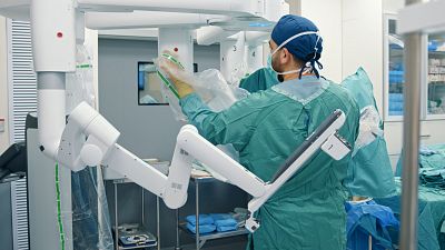 Robot y humano: el mejor equipo de cirujanos
