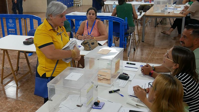 Correos admite 54.559 votos por correo para las elecciones vascas, un 52% menos