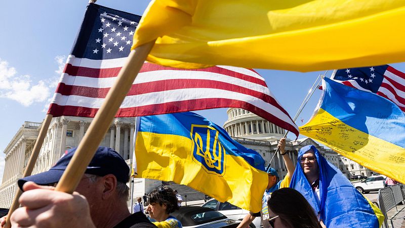 La Cámara de Representantes de EE.UU. aprueba una ayuda de 61.000 millones de dólares para Ucrania