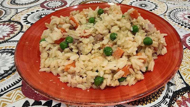 Receta de arroz tres delicias casero, muy fácil de hacer y con un sabor inigualable