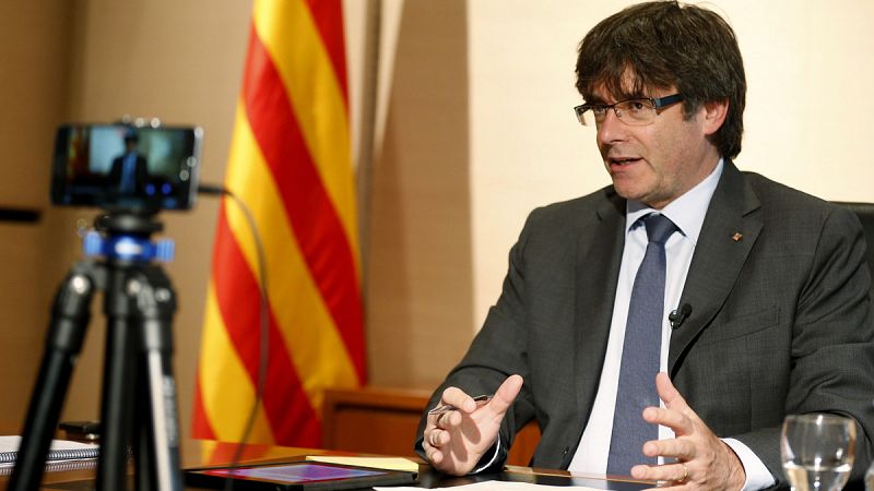 Puigdemont denuncia una "operación provocación" para "crispar" lo que queda hasta el 1 de octubre