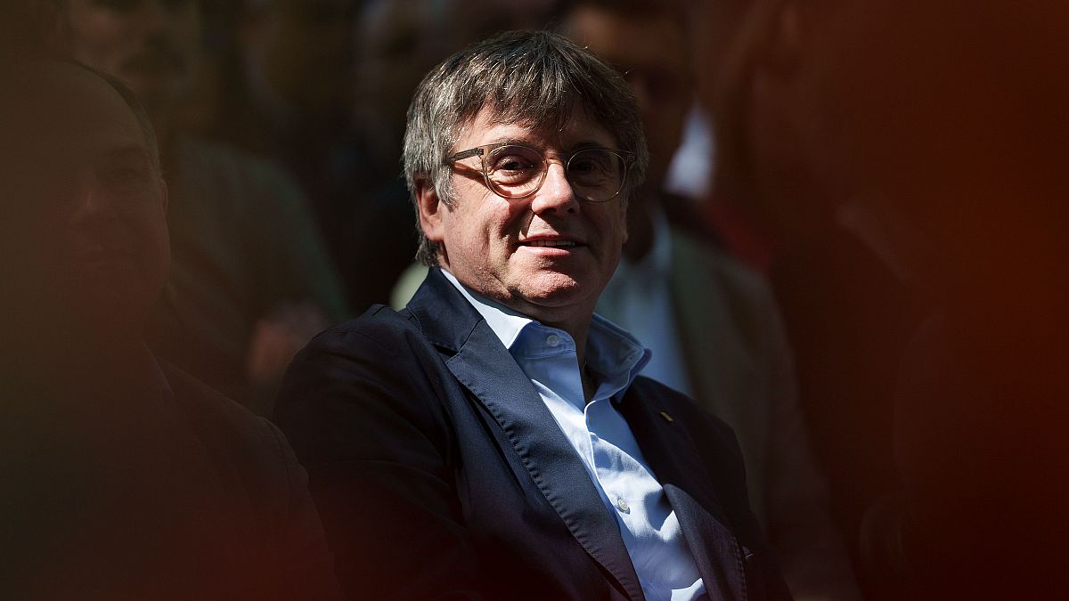 Puigdemont asiste a un acto pol�tico de JxCat en Els Banys i Palald�