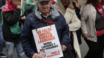 Manifestaci�n de pensionistas en Vitoria