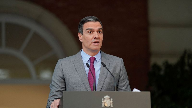 Sánchez anuncia que continuará en el Gobierno tras cinco días de reflexión: "He decidido seguir con más fuerza si cabe"