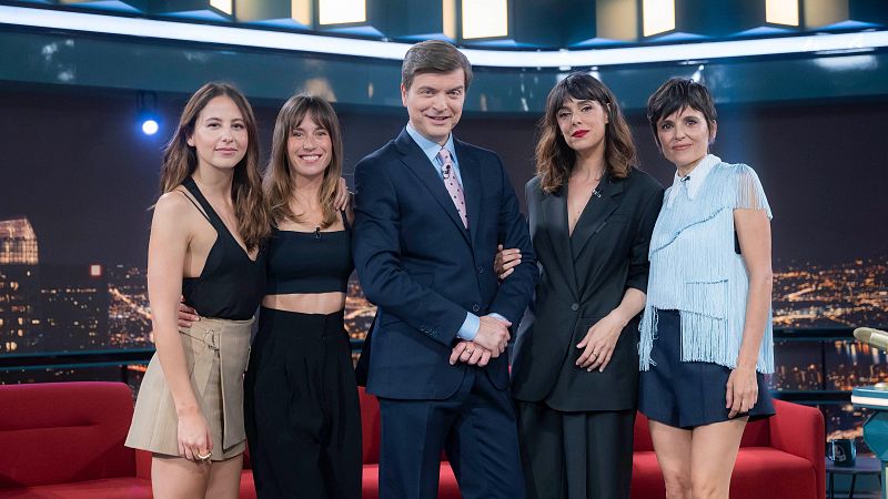 Elena Anaya, Marta Etura, Irene Escolar y Belén Cuesta, en 'Late Xou con Marc Giró'