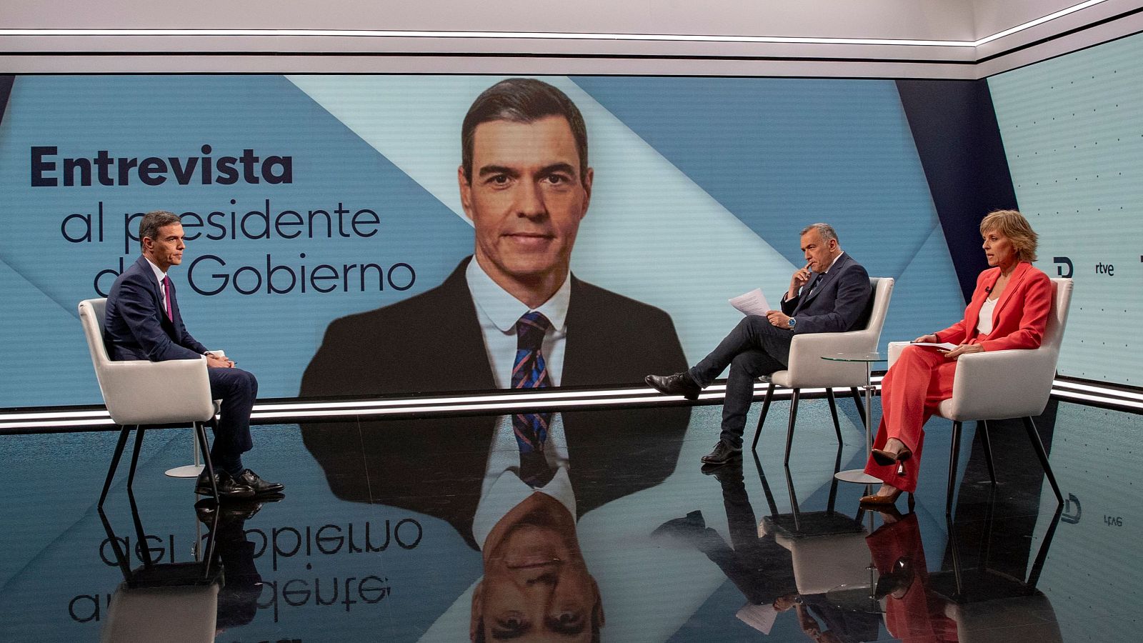 Entrevista completa a Pedro Sánchez en RTVE - Especiales informativos | Ver