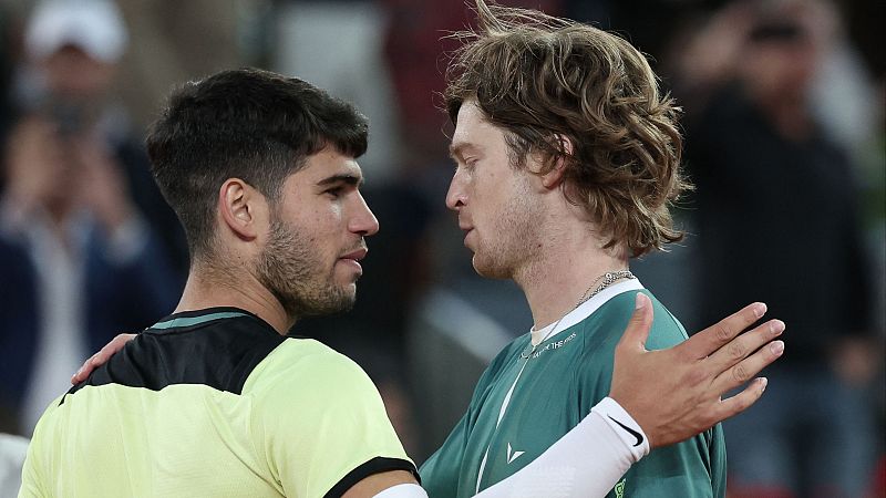 Un gran Rublev deja helado el Madrid Open al derrotar a Alcaraz