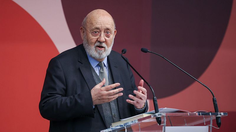 Tezanos (CIS) desvela que la Junta Electoral les ha contactado por la encuesta sobre la reflexión de Sánchez