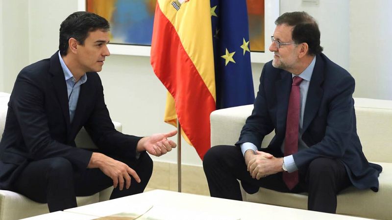 Rajoy "abre la puerta" a Pedro Sánchez a crear una comisión sobre el Estado autónomico