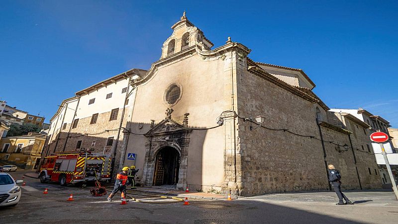 Un hombre detenido por provocar un incendio en la entrada del Convento de Concepcionistas en Cuenca