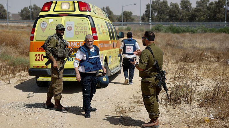 Israel cierra el paso de Kerem Shalom tras un ataque con cohetes de Hamás que deja tres soldados muertos