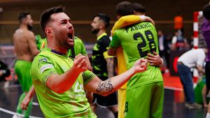 Palma Futsal celebrando su segunda Copa de Europa consecutiva