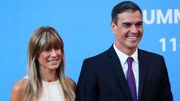 Begoa Gmez junta a su marido y presidente del Gobierno, Pedro Snchez. (REUTERS)
