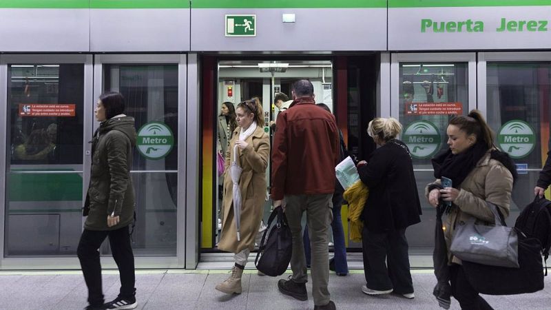 La lucha de Sevilla por su metro: ?Tienen que saber que les va a cambiar la calidad de vida?