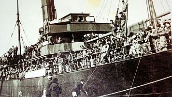 El buque Stanbook antes de zarpar del puerto de Alicante en 1939