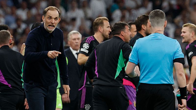 Tuchel, muy enfadado: "Tener los huevos de levantar la bandera es un error grave, al revs no habra pasado"