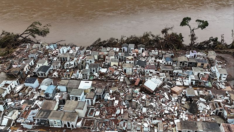Ascienden a 127 los muertos por las inundaciones en Brasil y los damnificados llegan a casi dos millones